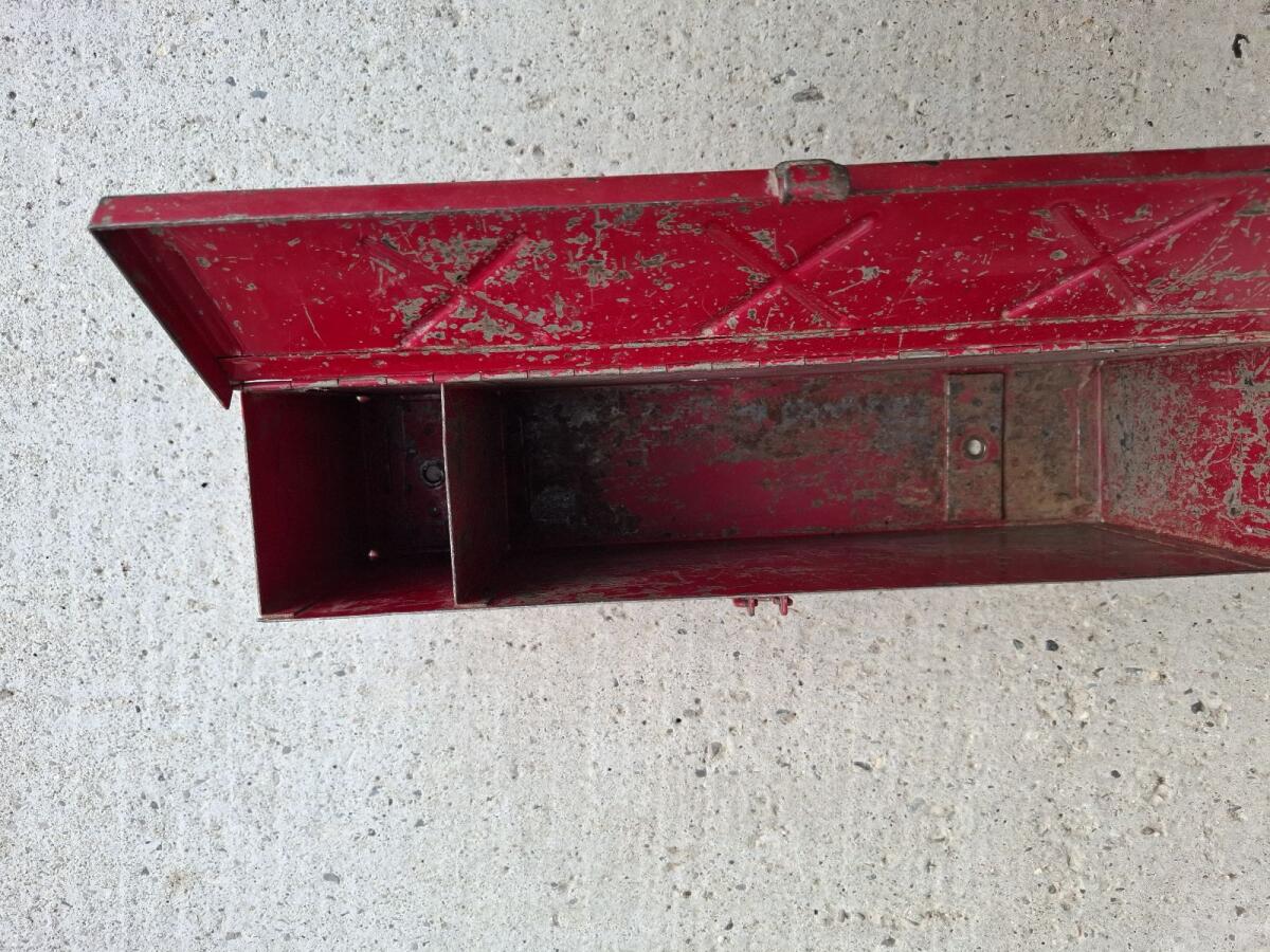 Originale Steyr Werkzeugkiste 1