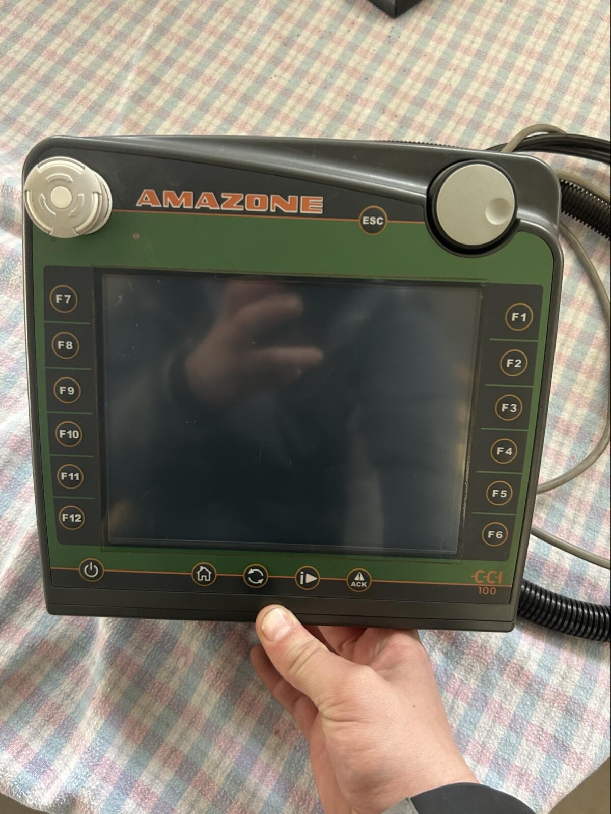 Isobus Bildschirm Amazone CCI 100 1