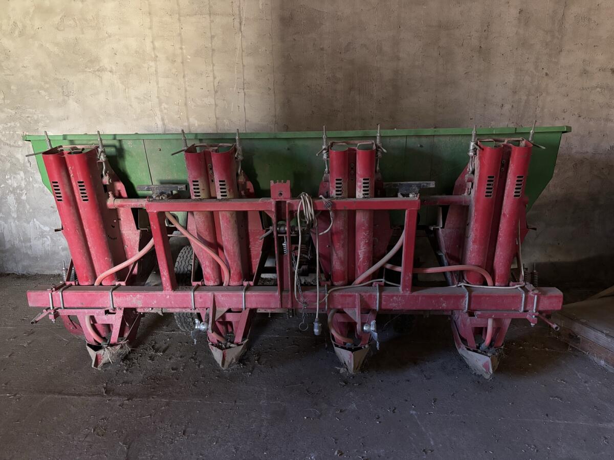 Kartoffellegemaschine Remprodex 4-reihig 1