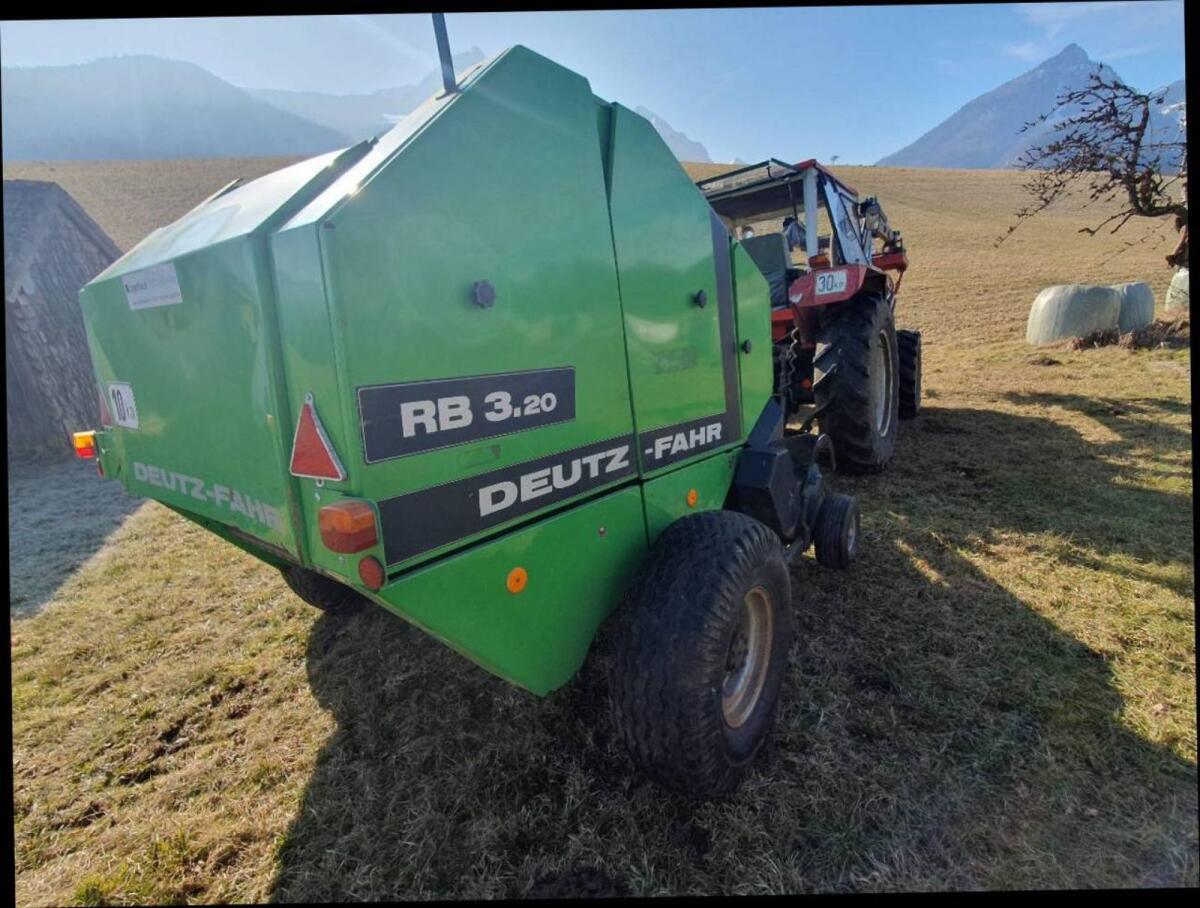 Deutz Ballenpresse RB 3.20 3