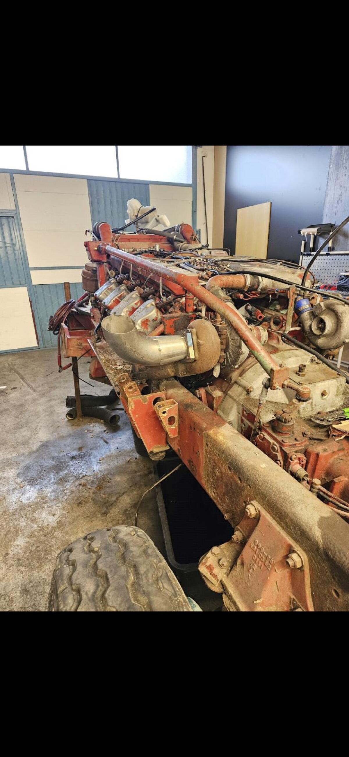 Steyr V8 Lkw Motor WD815/370 mit Getriebe 1