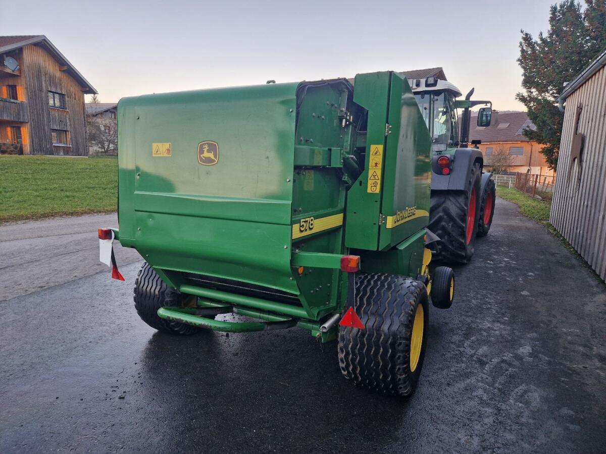 John Deere 578 Festkammerpresse 2