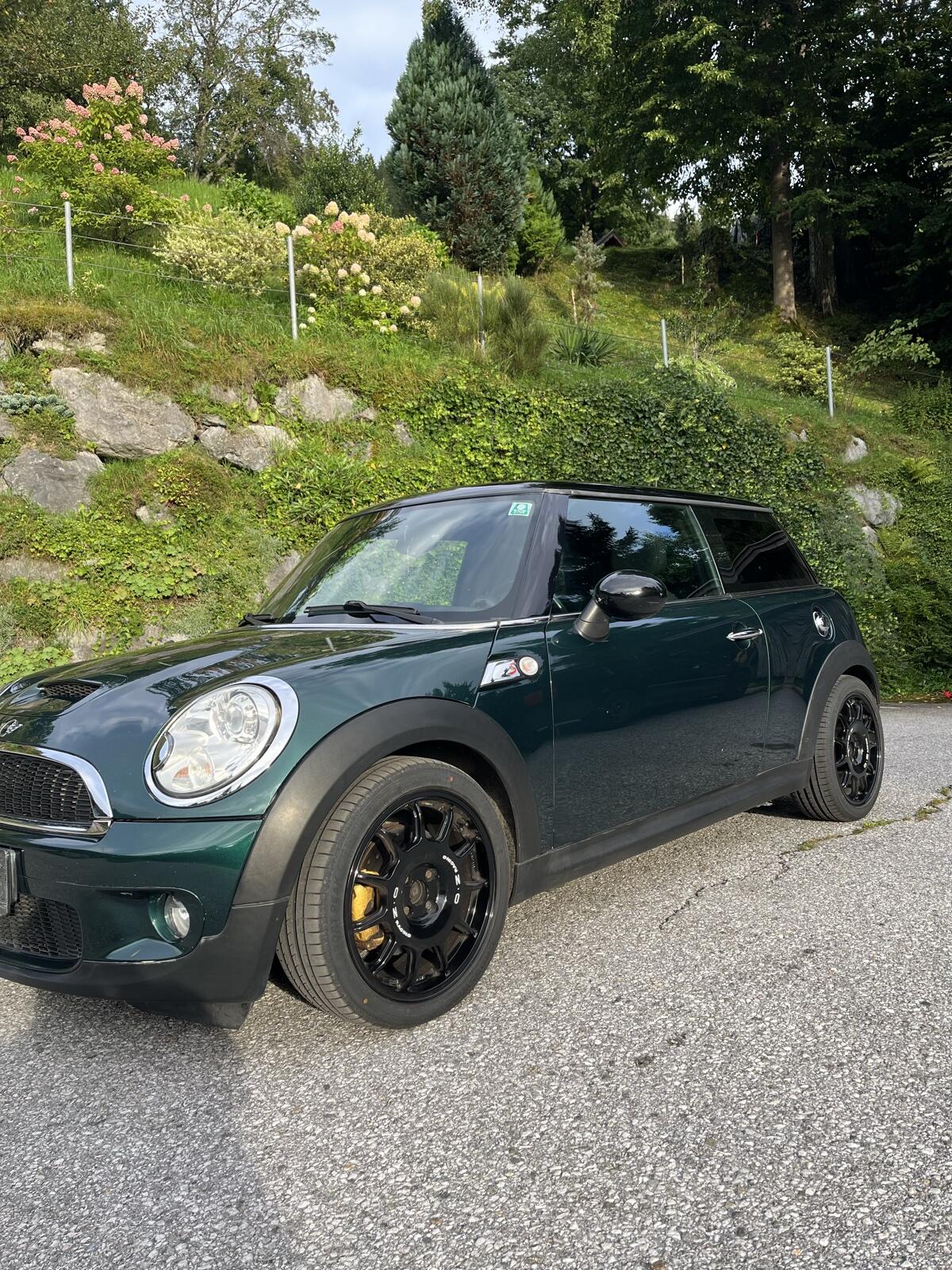 Mini Cooper S mit John Cooper Works Paket 2