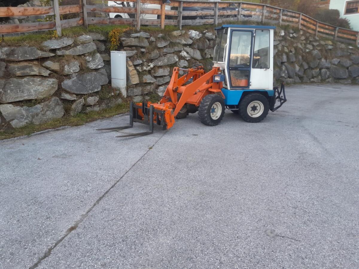 Kubota R 410 Radlader 2