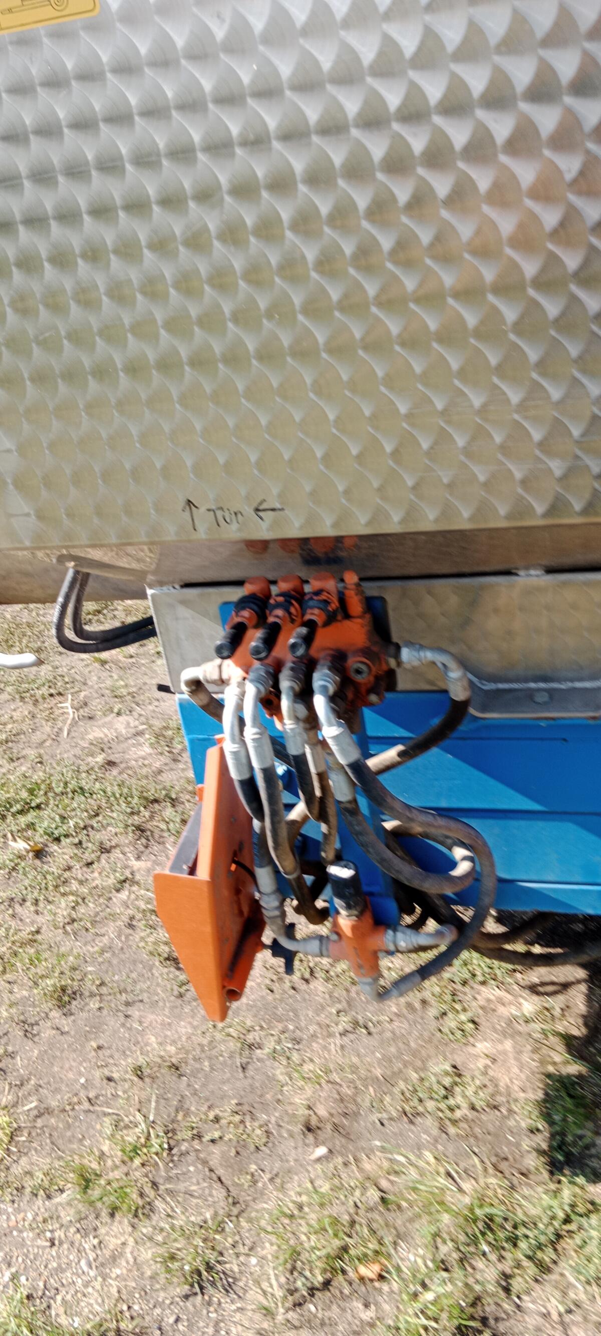 Lesewagen Hochhubwagen 3