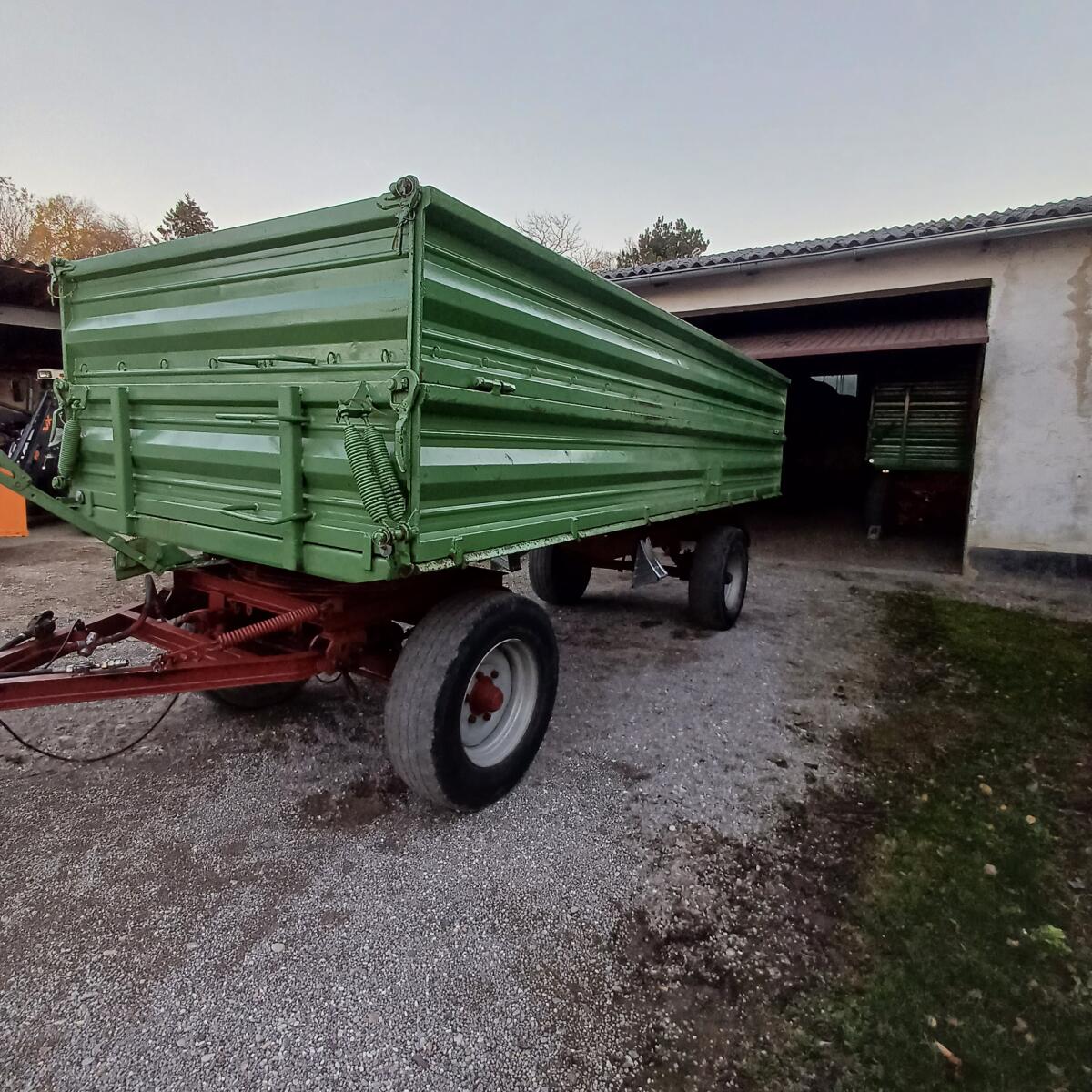 Brantner Zwei-Seiten 8t Kipper 2