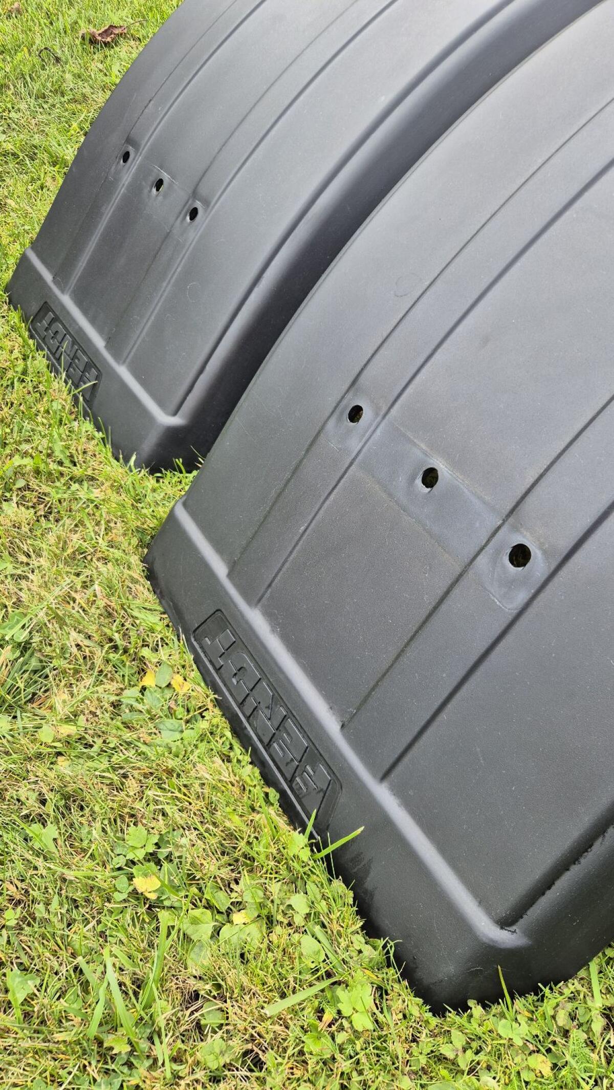 Original Fendt Kotflügel vorne 2