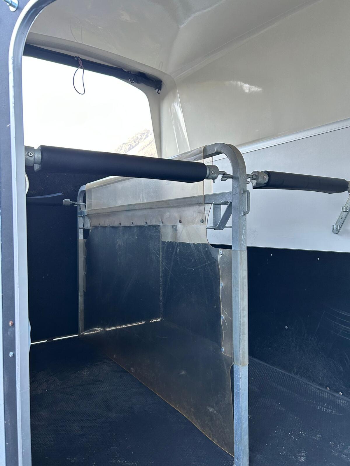 Pferdeanhänger Humbaur Balios 1