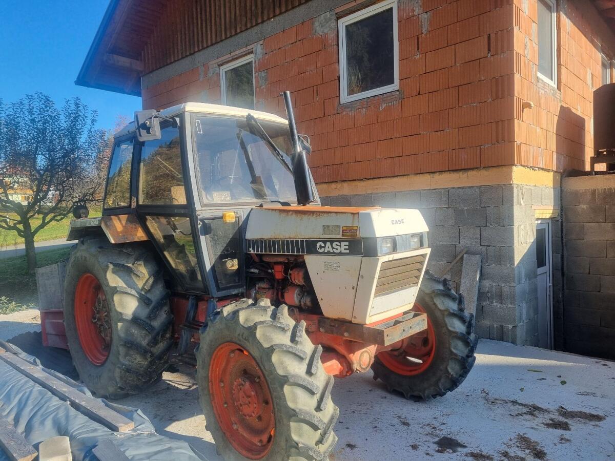 Allradtraktor Pickerlfrei Case 1