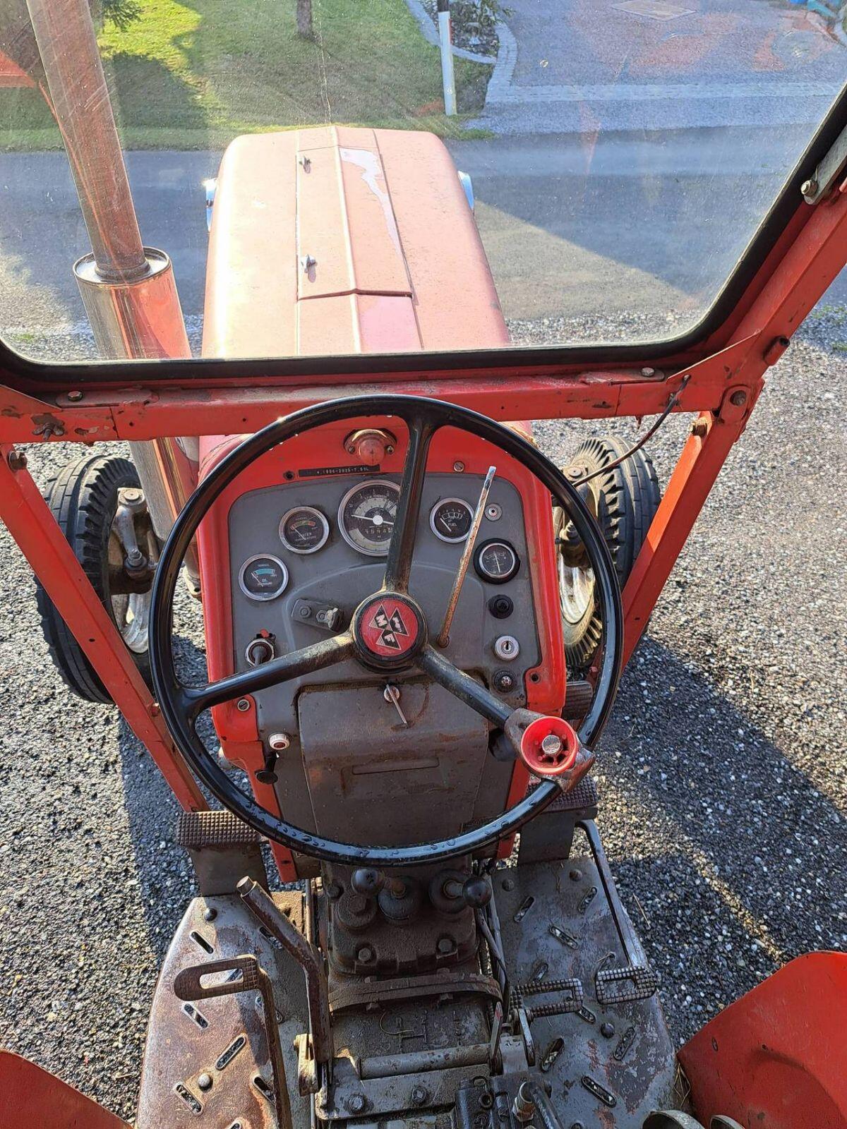 Massey Ferguson 165 2