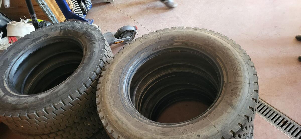 LKW-Reifen 3