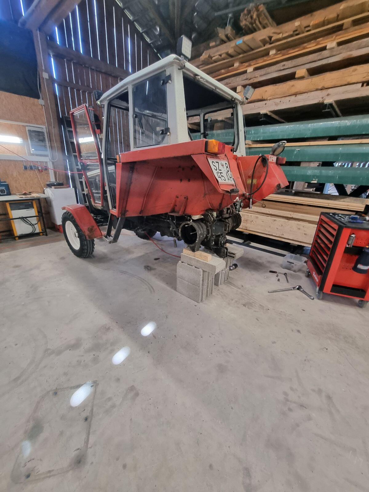 8070 Steyr Traktor 1