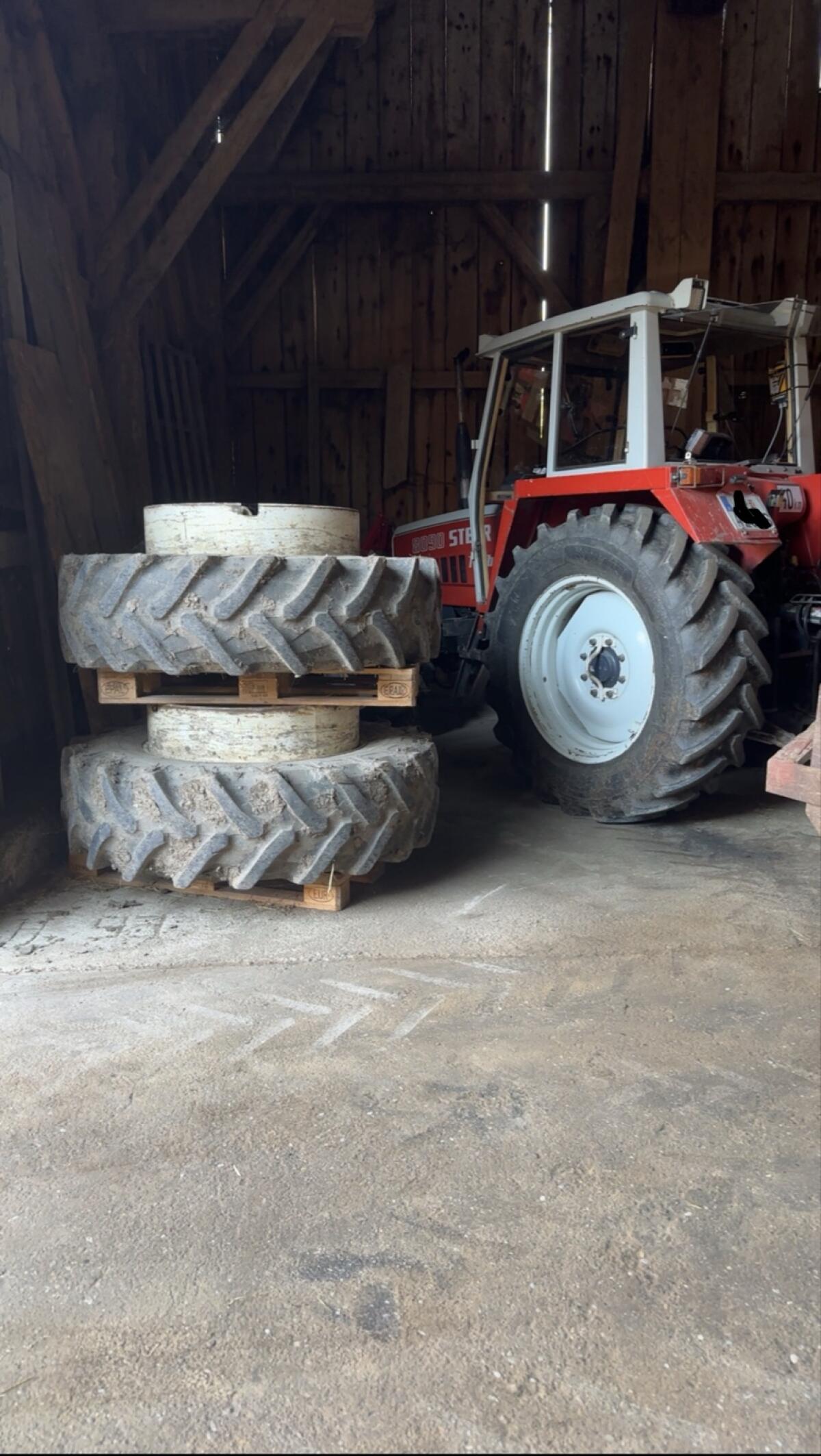 Zwillingsbereifung für Steyr 8090 1