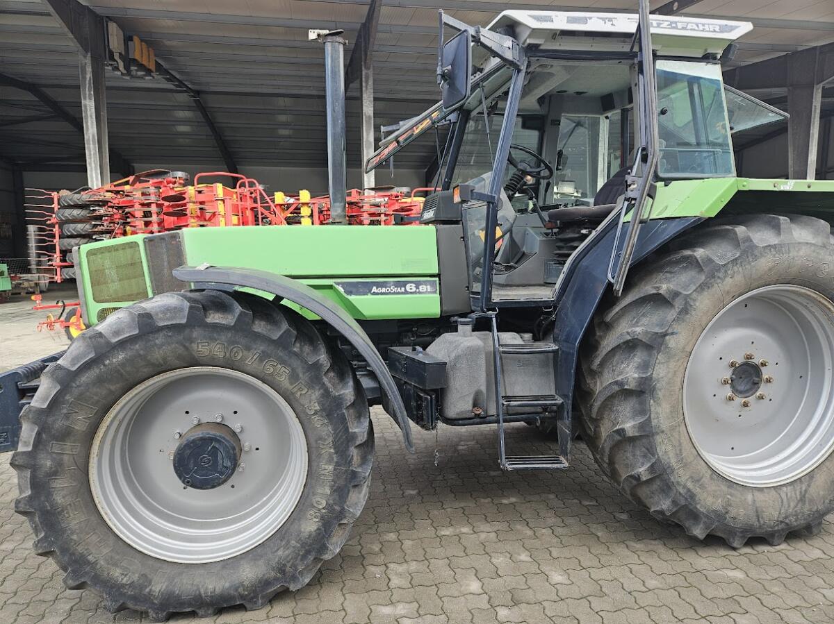 Deutz Fahr Traktor AgroStar 6.81 3
