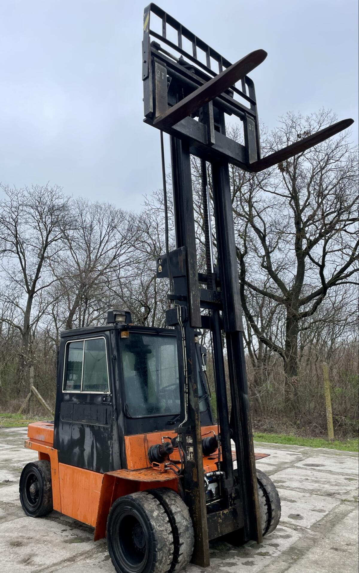 Steinbock BOSS H60 Gabelstapler mit 6 t Tragkraft 1