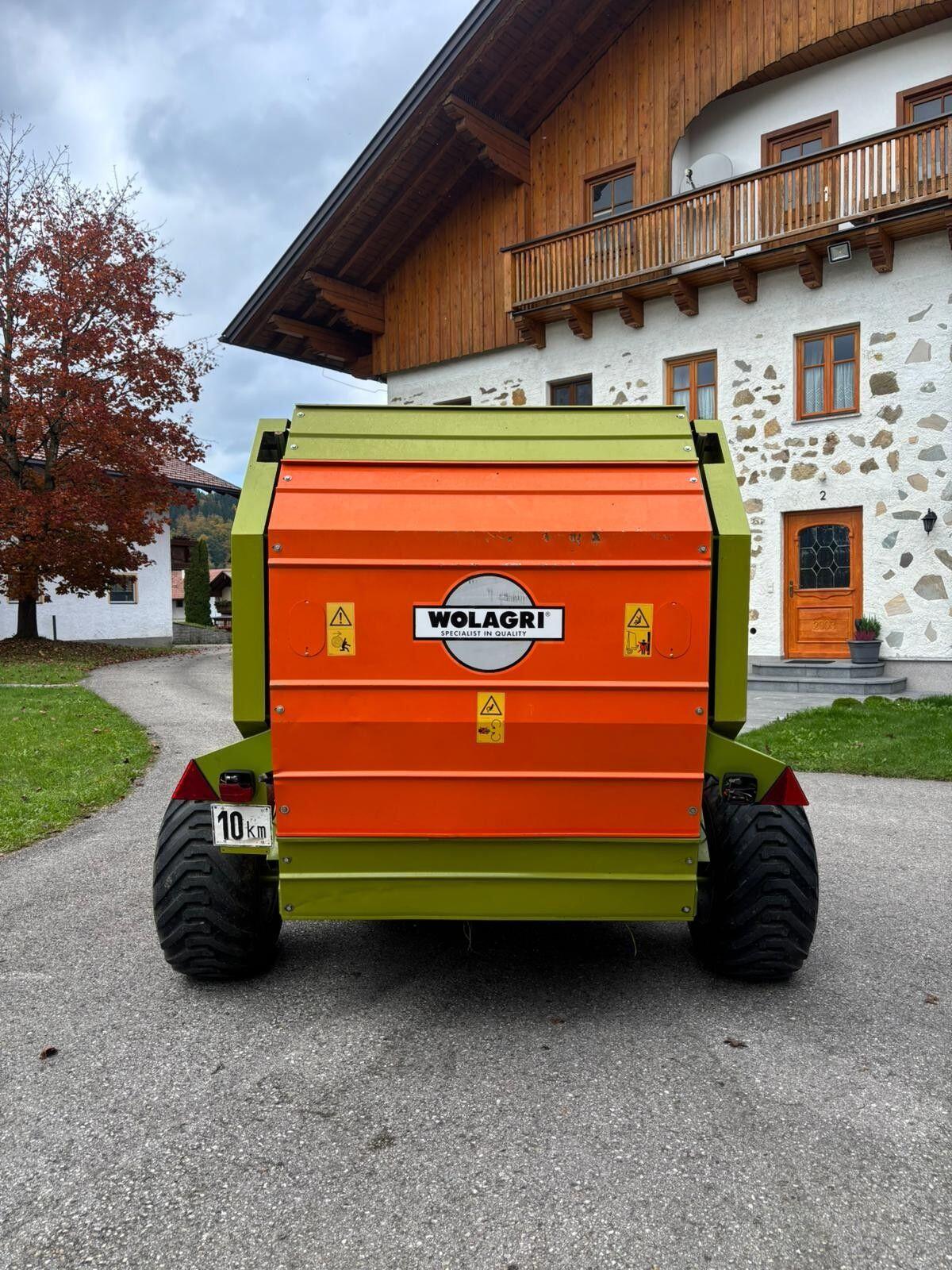 Rundballenpresse Wolagri Compact 3