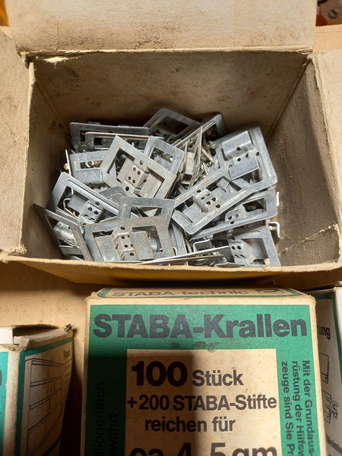 Spar-Klammern mit Nägeln für Paneele 2