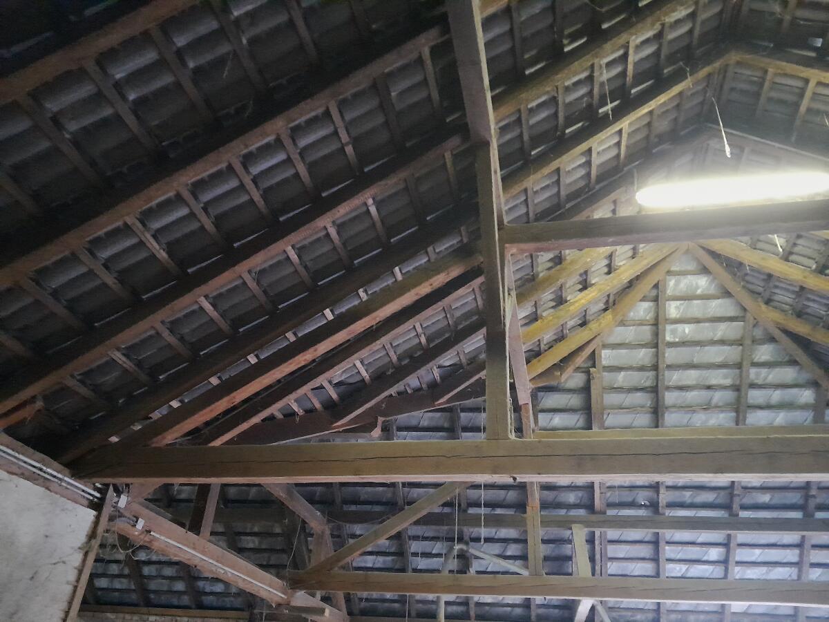 Dachstuhl mit Betonziegel 1