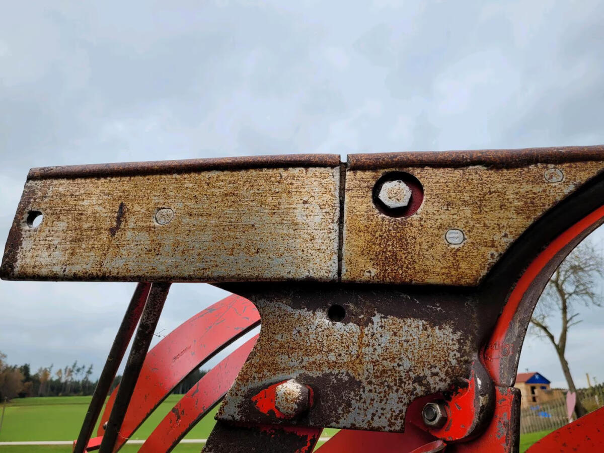 Vogel & Noot 4-Schar-Pflug XM 1000 Vario 2