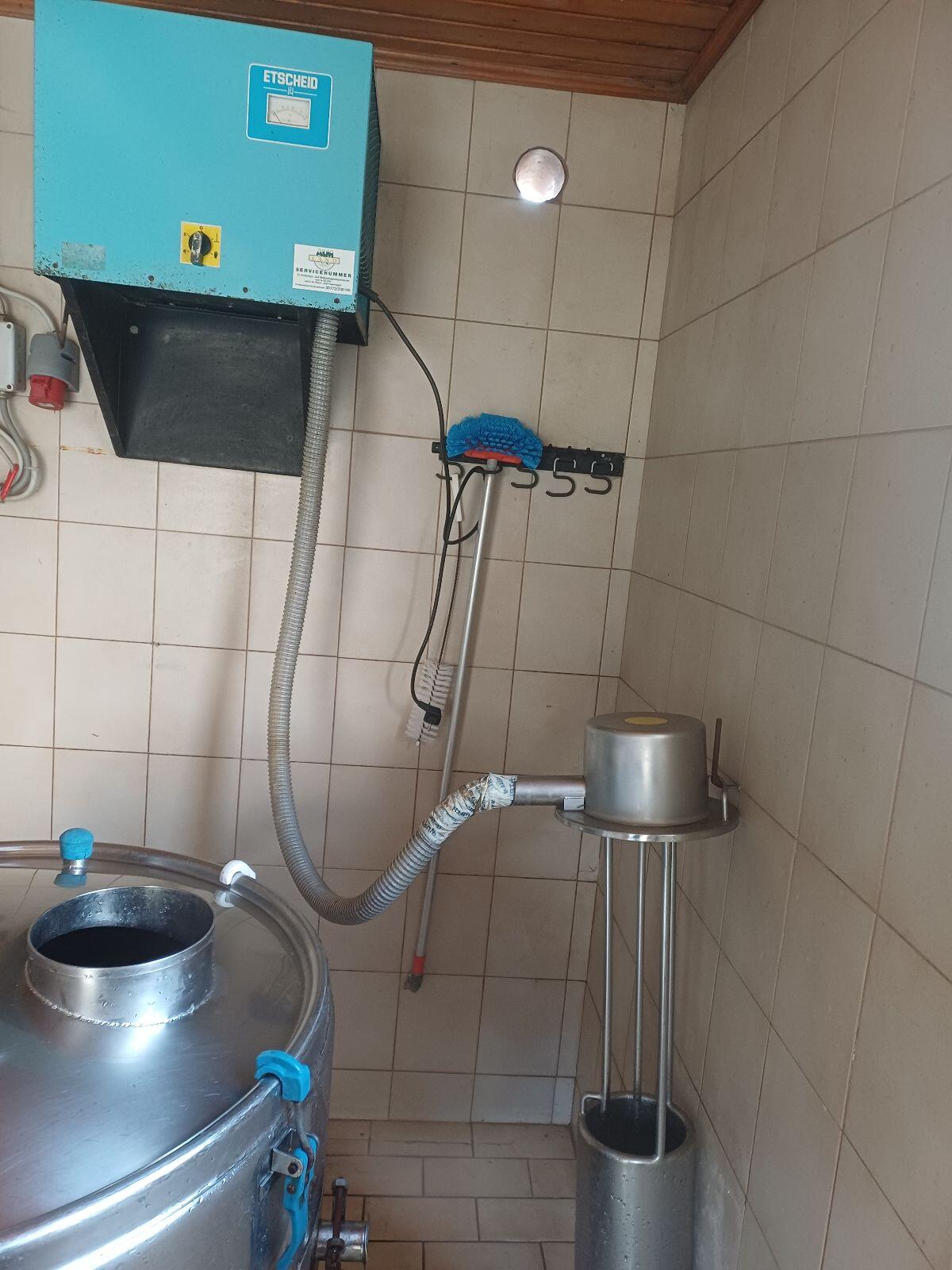 Milchtank 300 l mit Transportwagen inkl. Kühlung 3