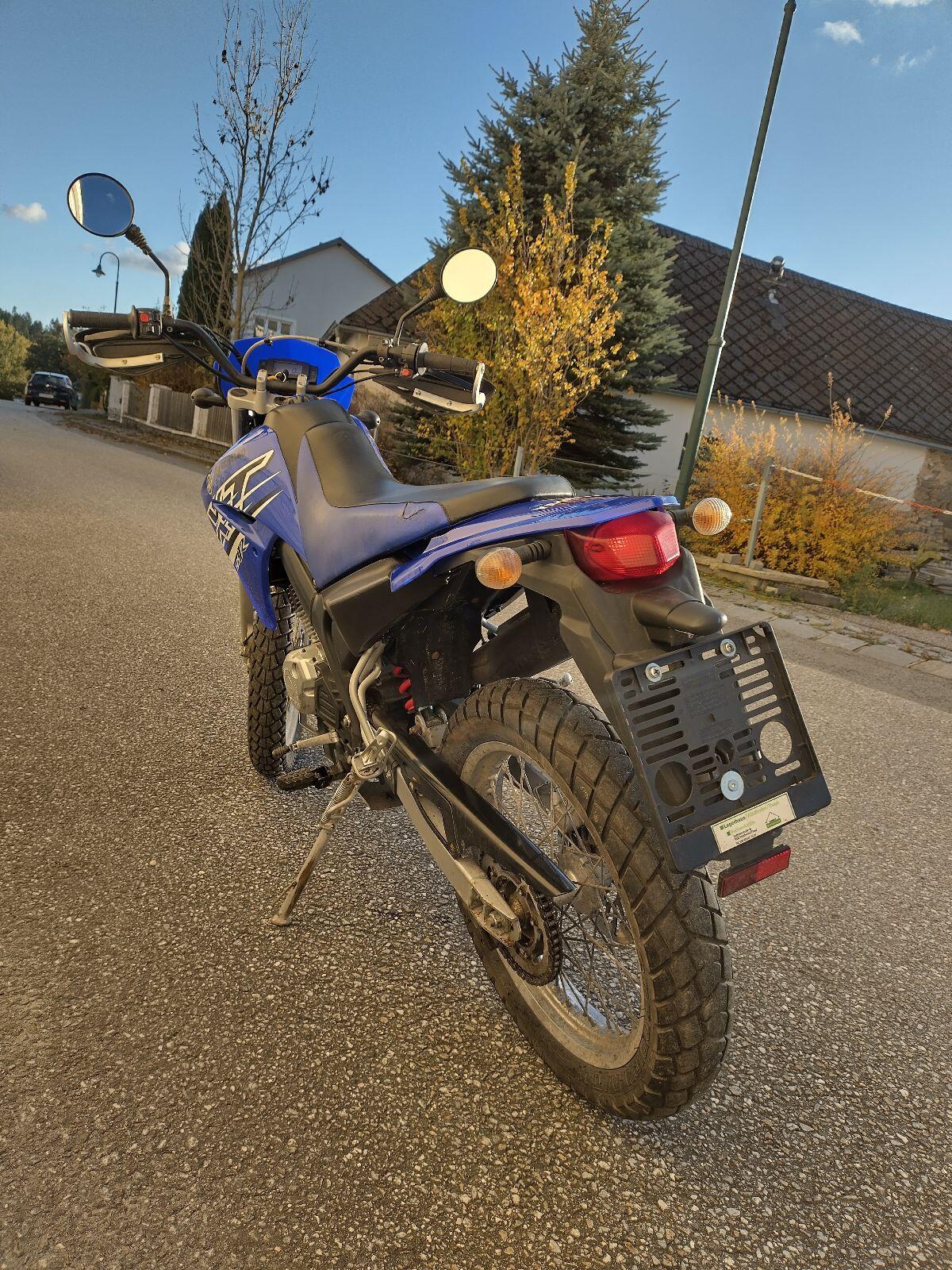 Yamaha XT125R Enduro 2