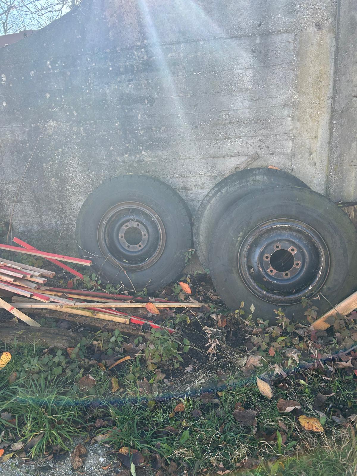 Unimog Teile - Winterdienst - Reifen - Schneepflug etc. 1