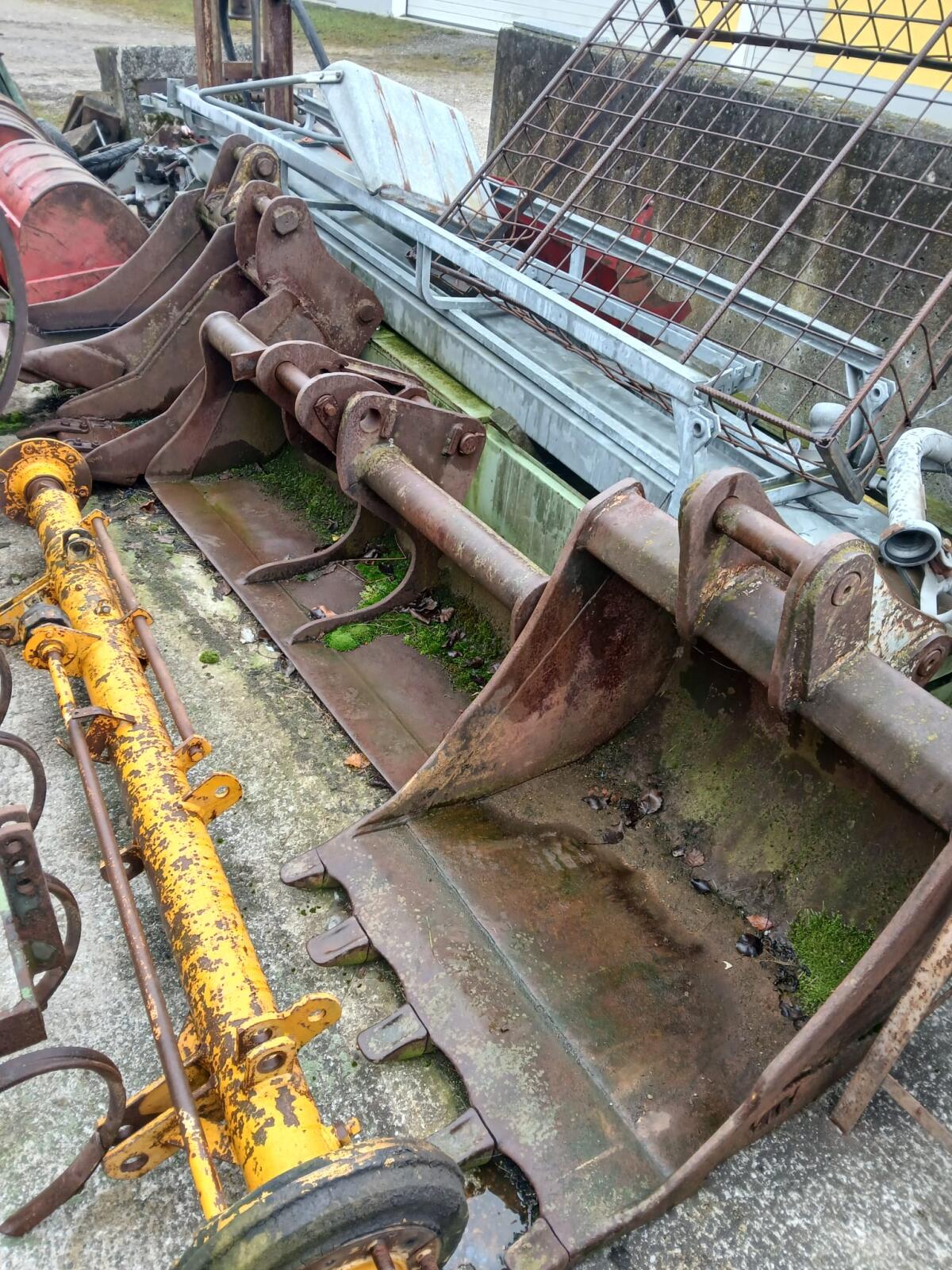 Diverse Baggerlöffel 2