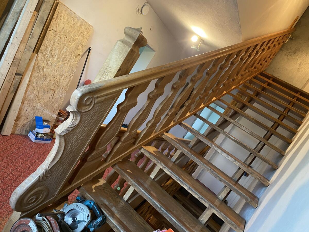 Holzstiegengeländer mit Säulen 3