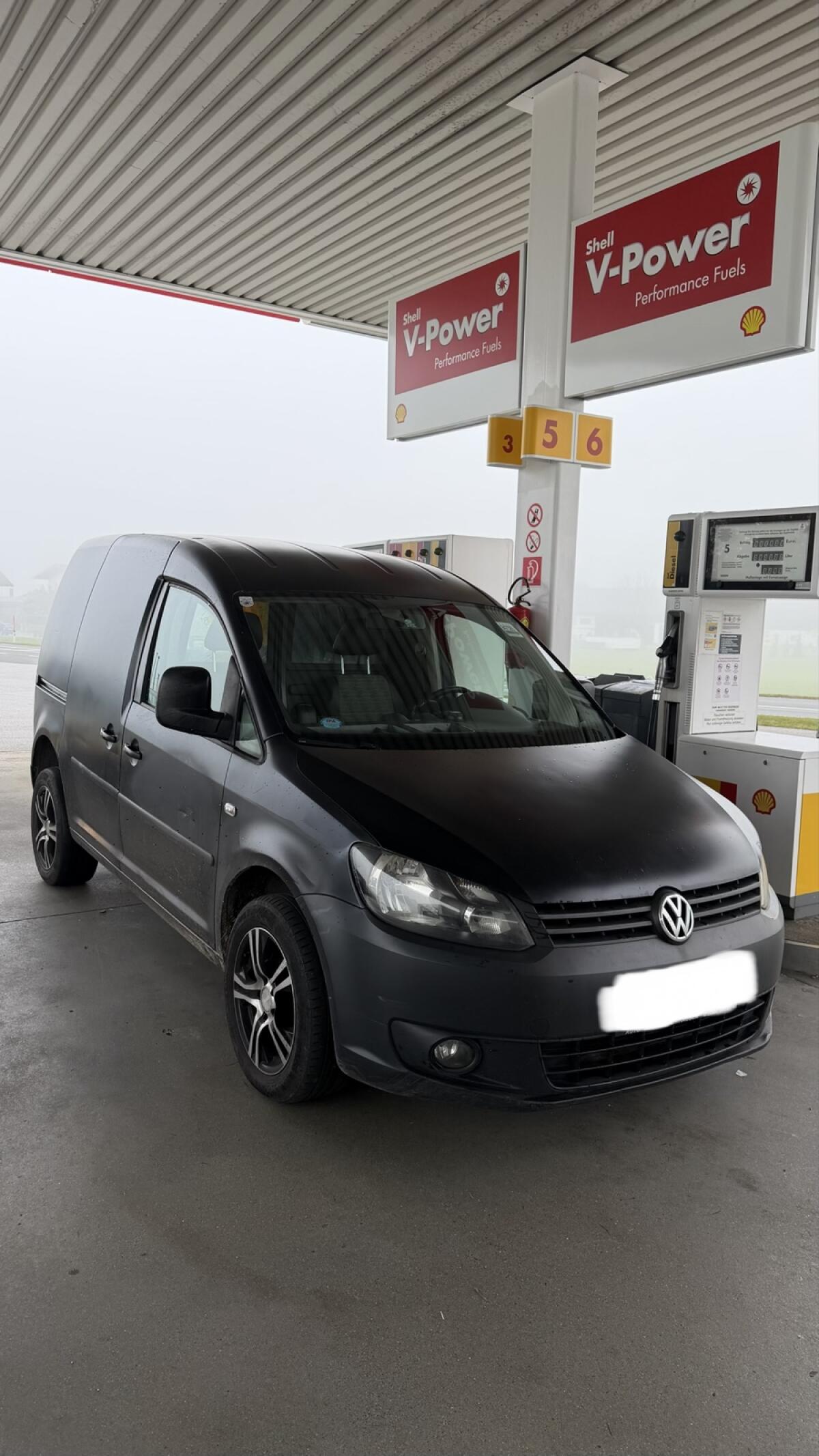 VW Caddy 2.0 TDI 4MOTION DSG 1