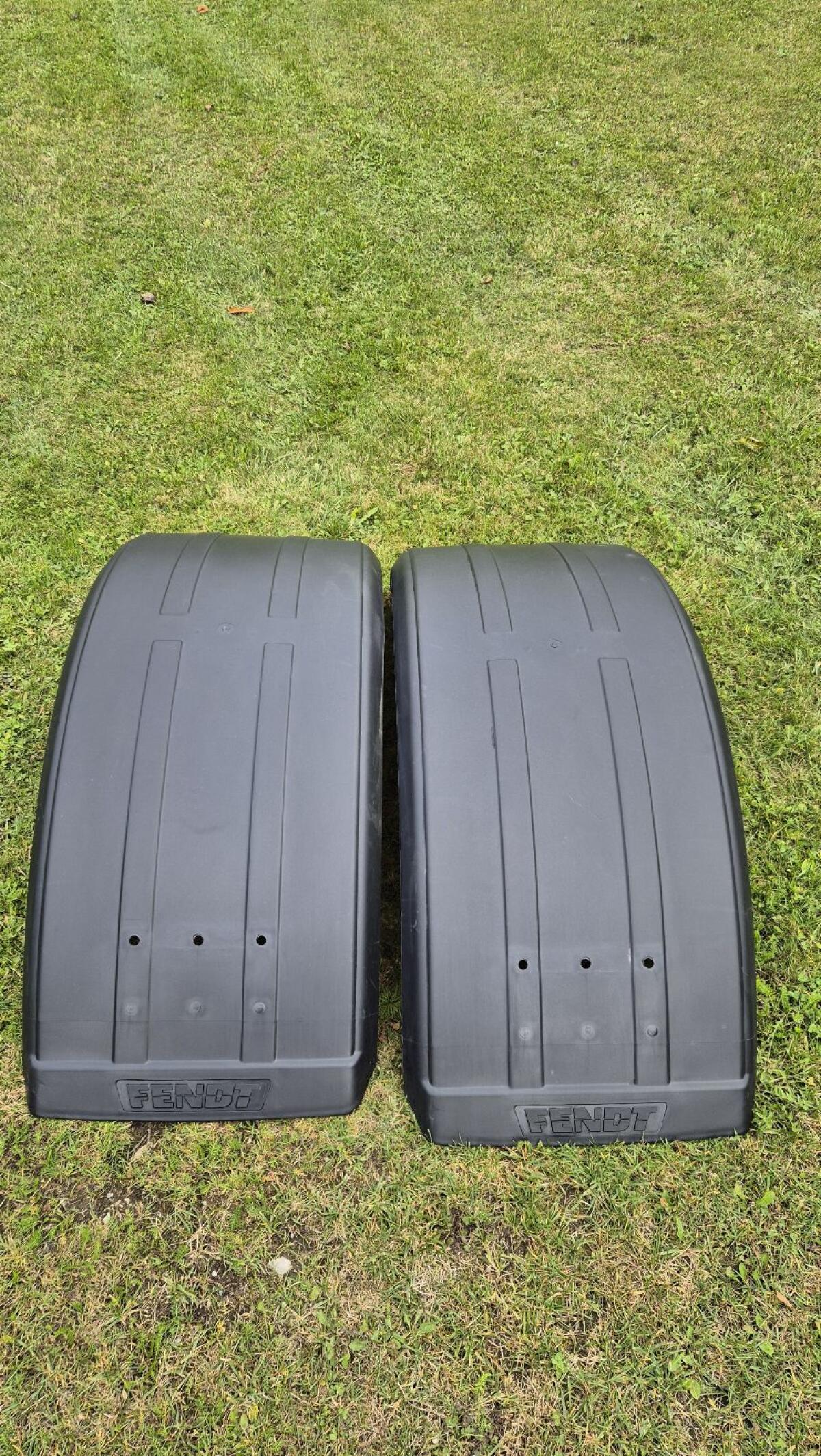 Original Fendt Kotflügel vorne 3