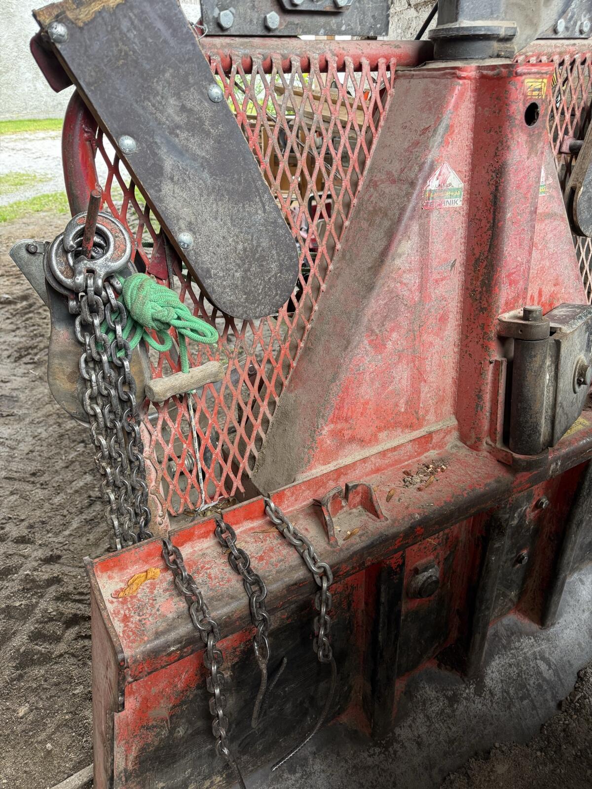 Uniforest, 6 t Seilwinde 3