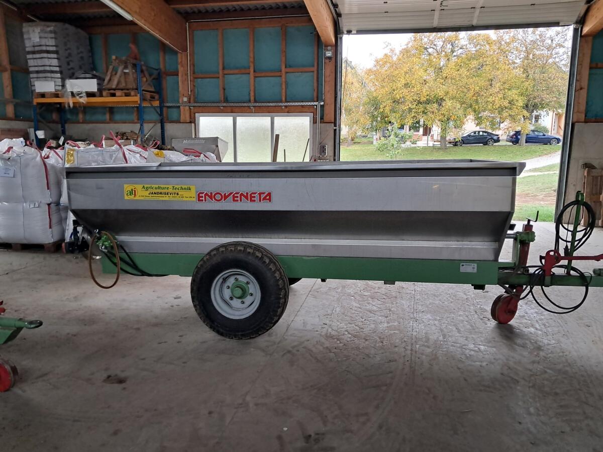 Verkaufe 3.000 l Lesewagen 1