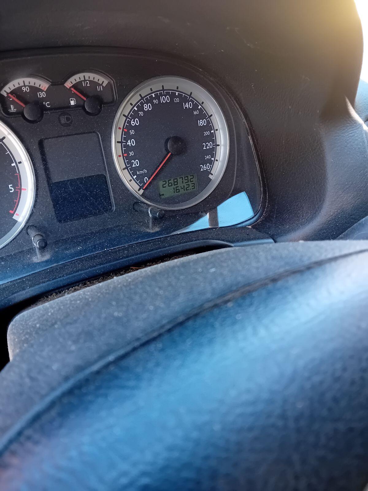 VW Golf 4 Allrad 101 PS AHV 3