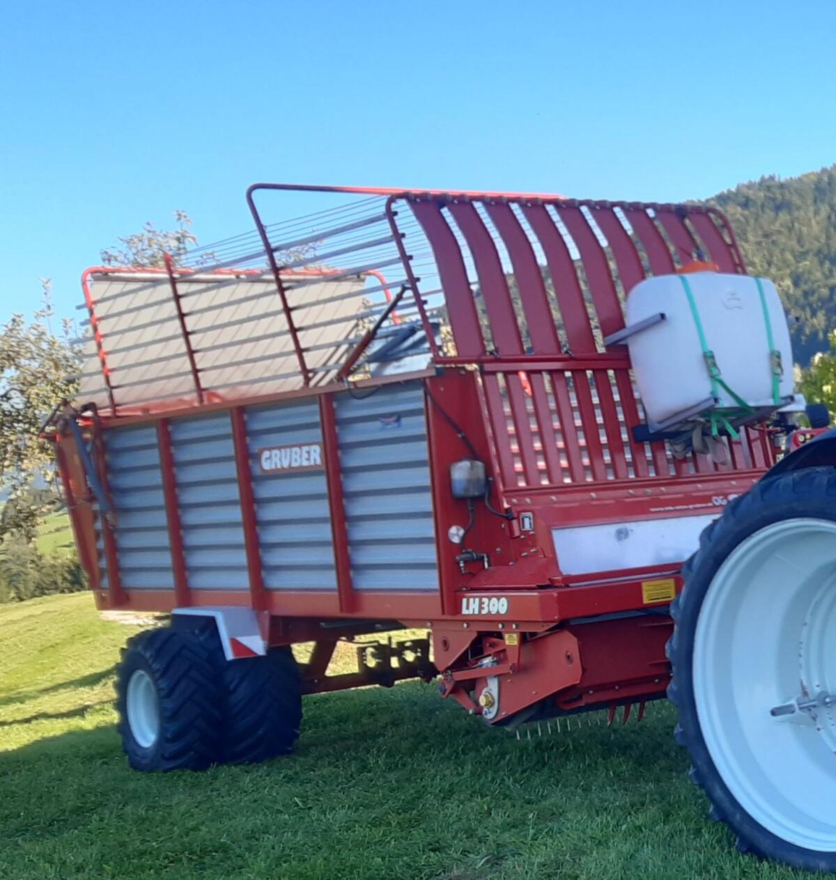 Ladewagen Gruber LH 300 1