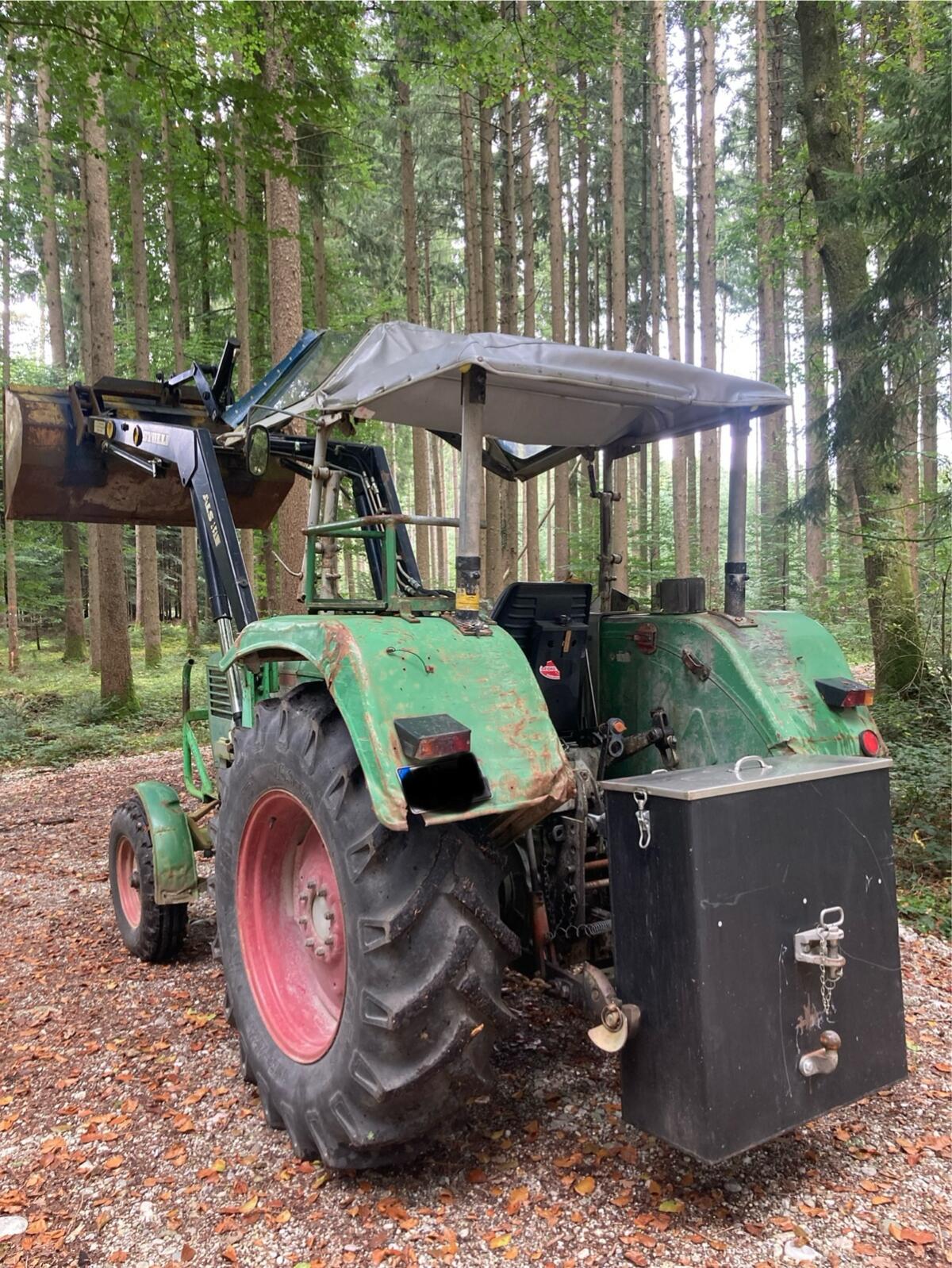 Deutz 6006 mit Industriefrontlader 3