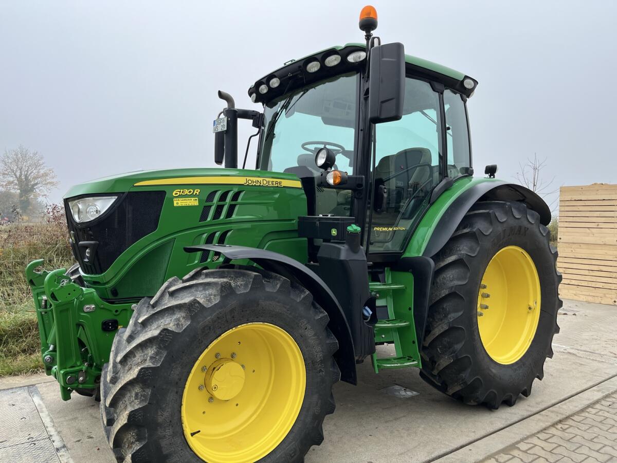 John Deere 6130R 1