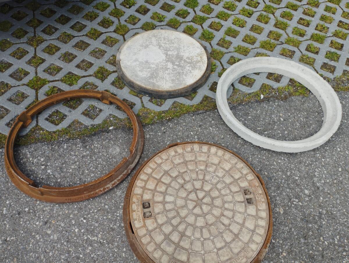 Schachtdeckel und Ringe 2