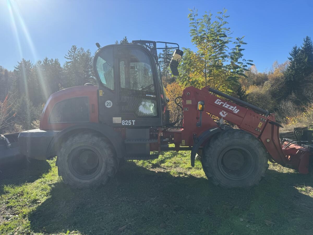 Teleskoplader Grizzly 825 T Allrad 2