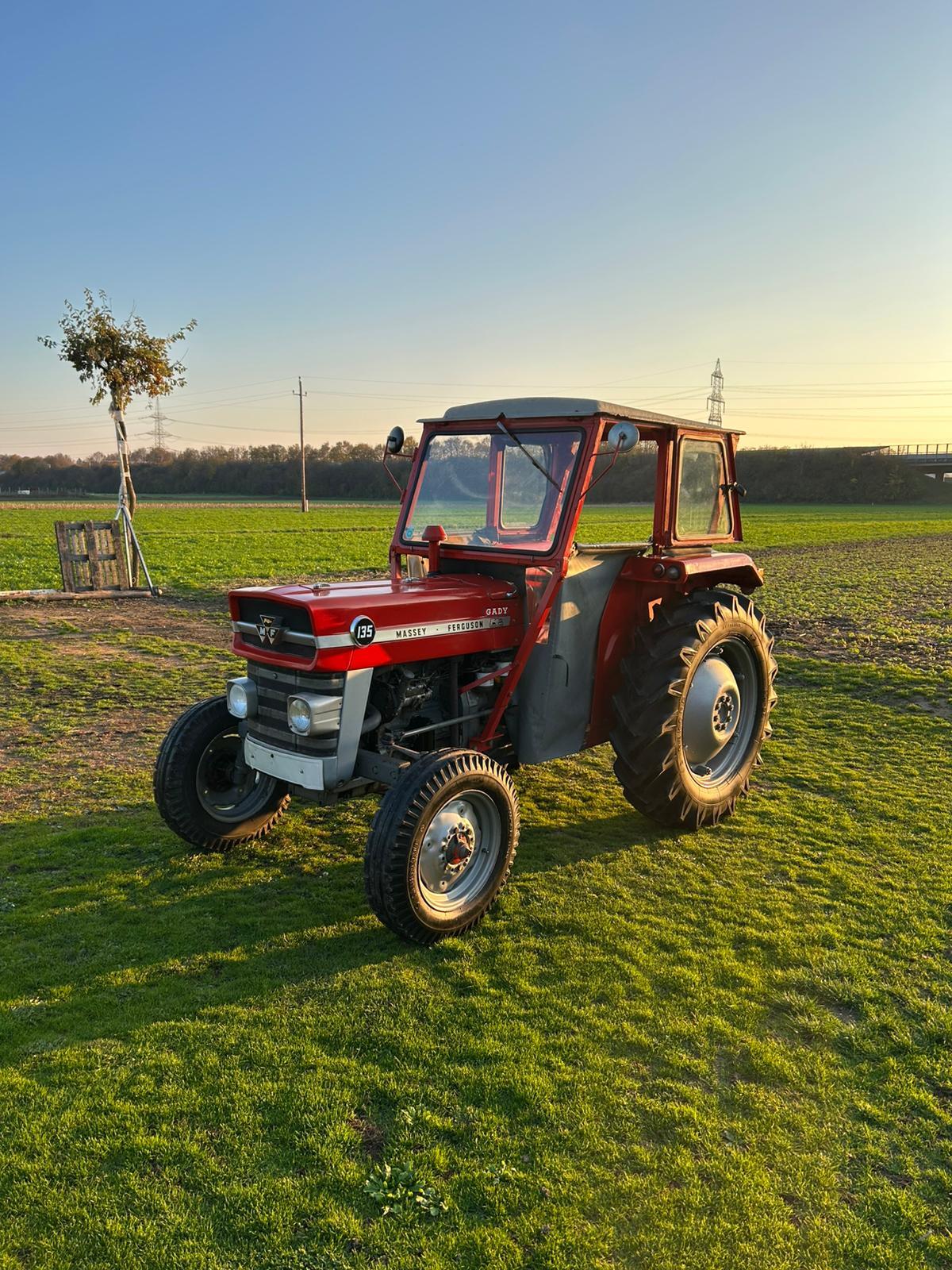 Massey Ferguson 135 2