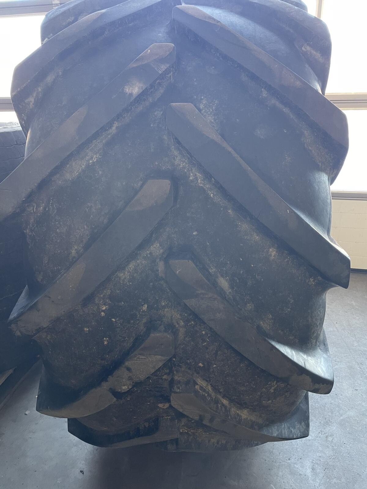 Verkaufe Michelin Mega Xbib 900/60R32 3