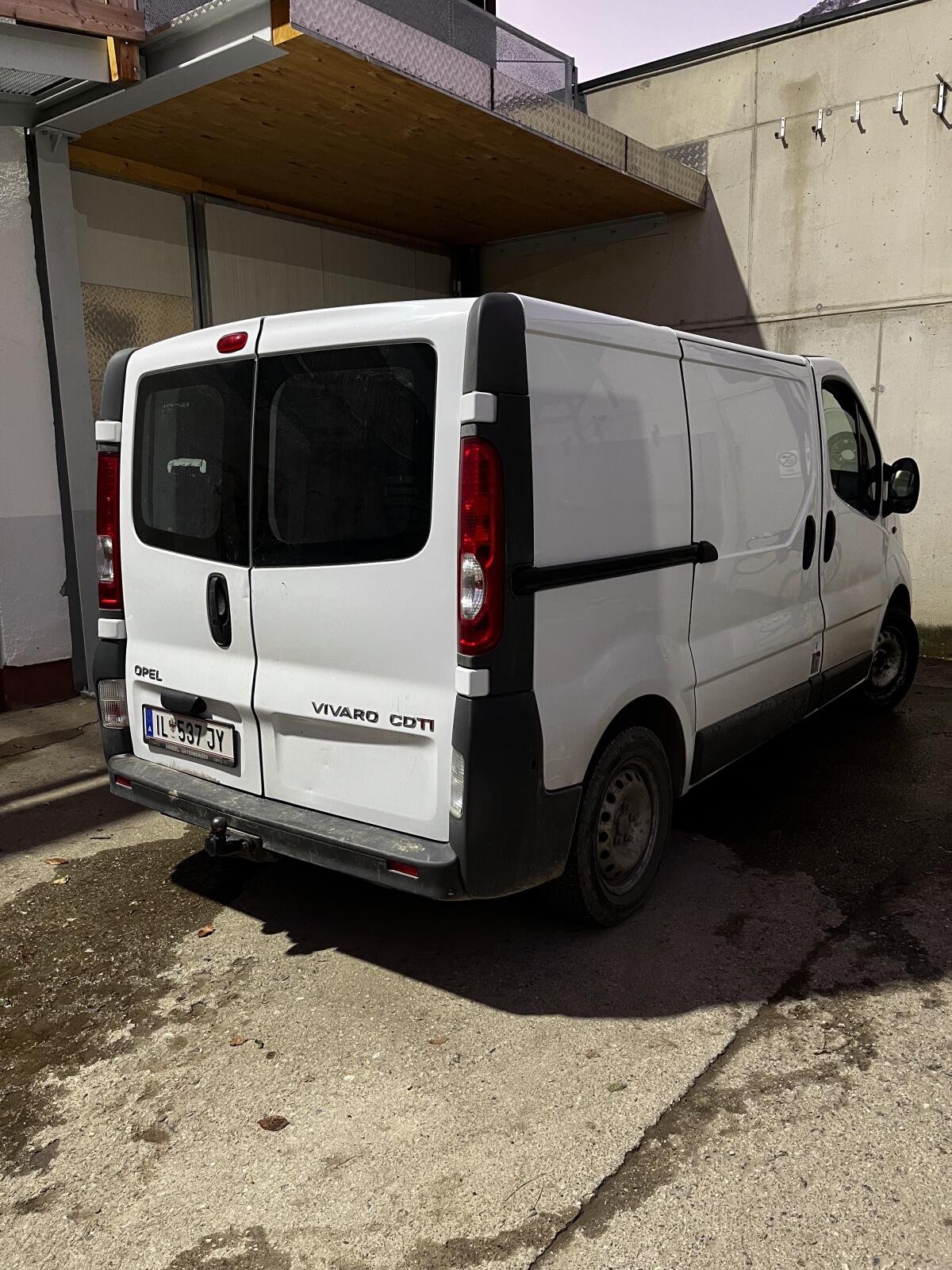 Opel Vivaro 2