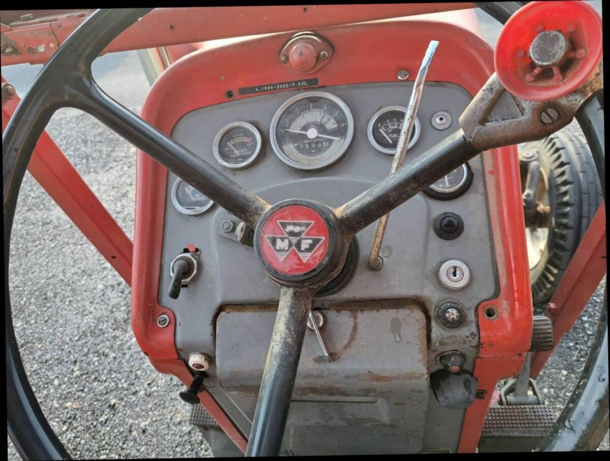 Massey Ferguson 165 3