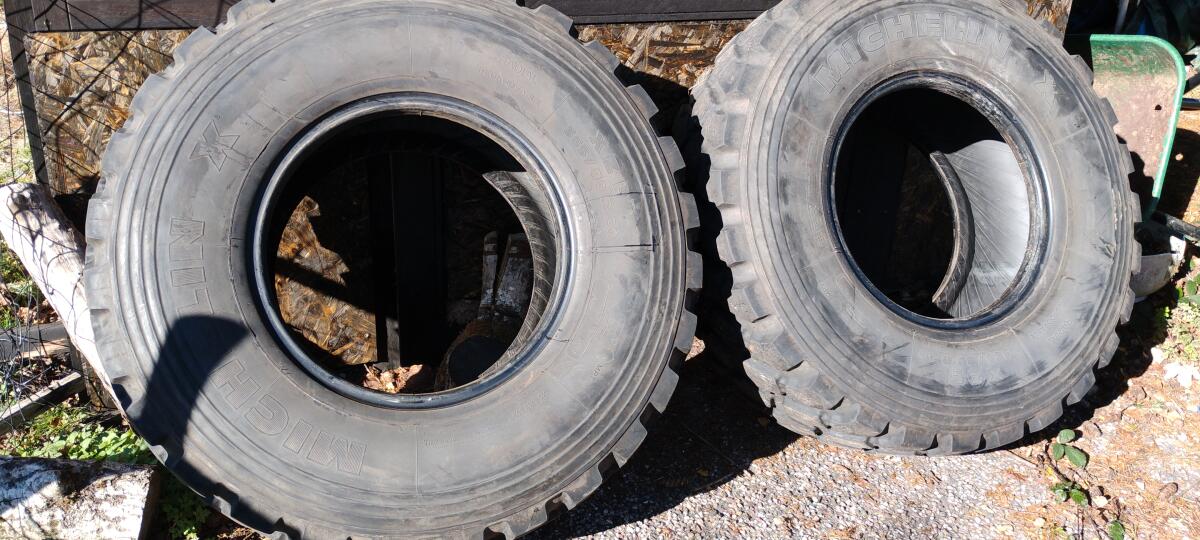 2 Michelin Reifen neu und Quad 3