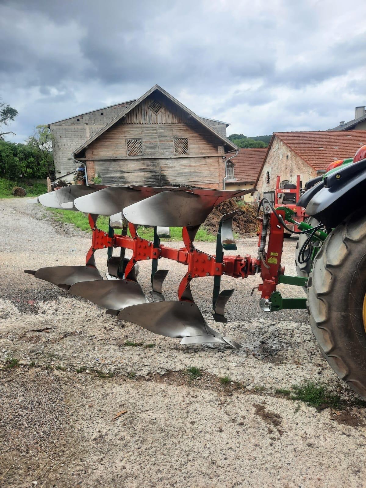 3-Schar-Wendepflug 2