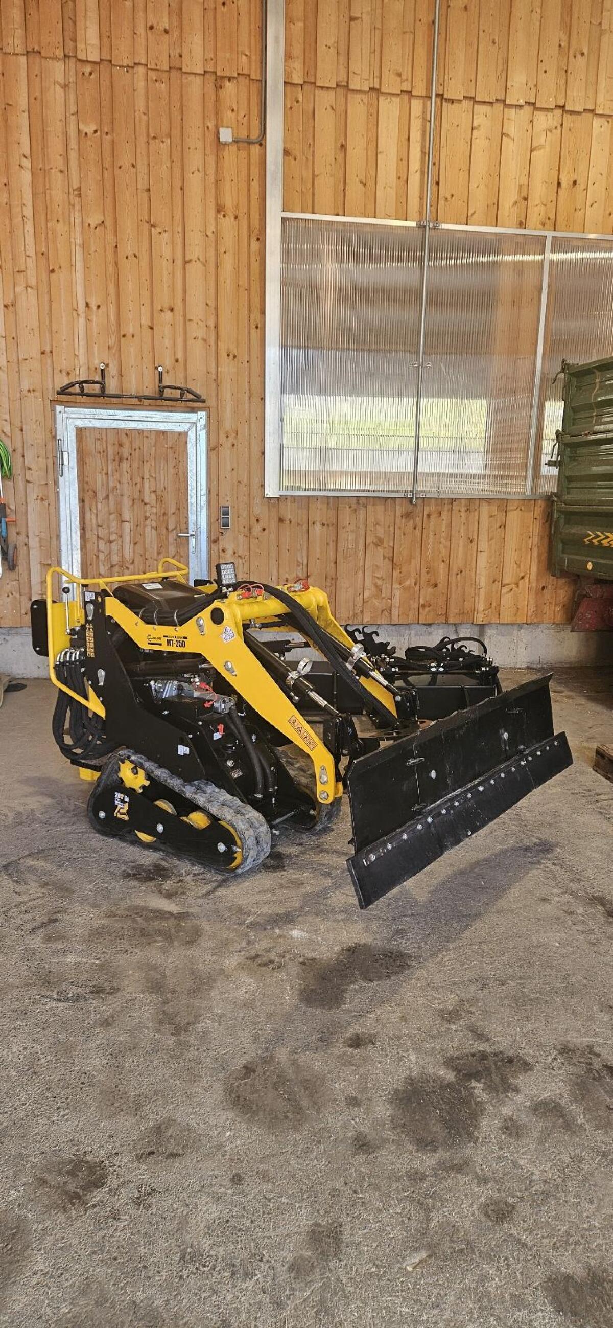 LUMAG Multitruck MT 250 3