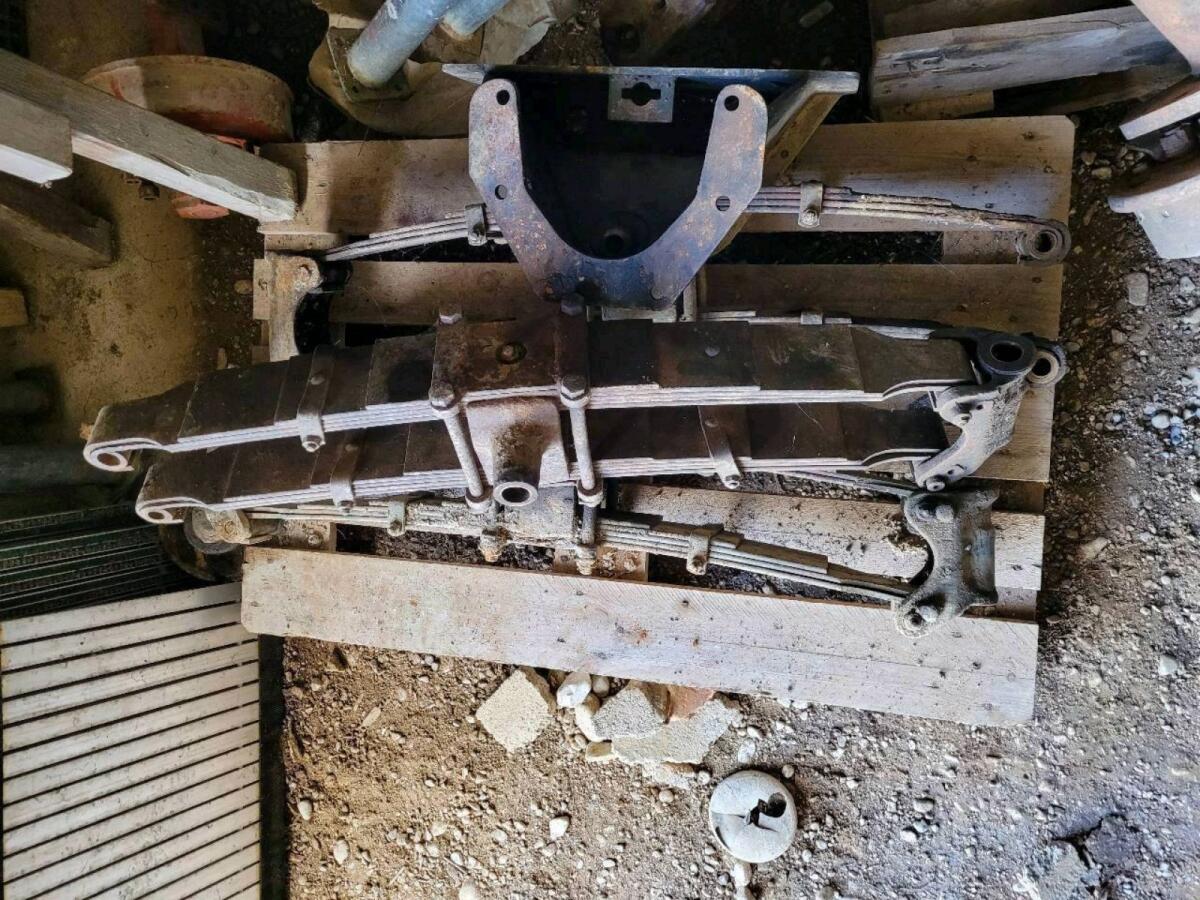 Verkaufe Vorderachsen Steyr T180/T180a 1