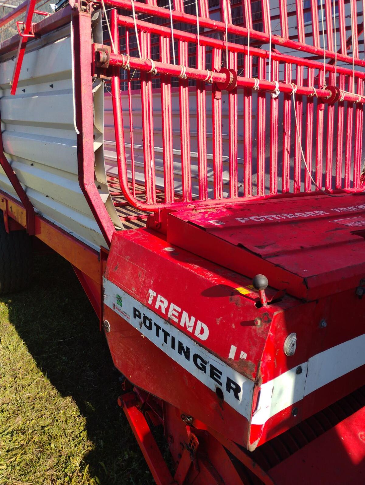 Pöttinger Ladewagen Trend 2 1