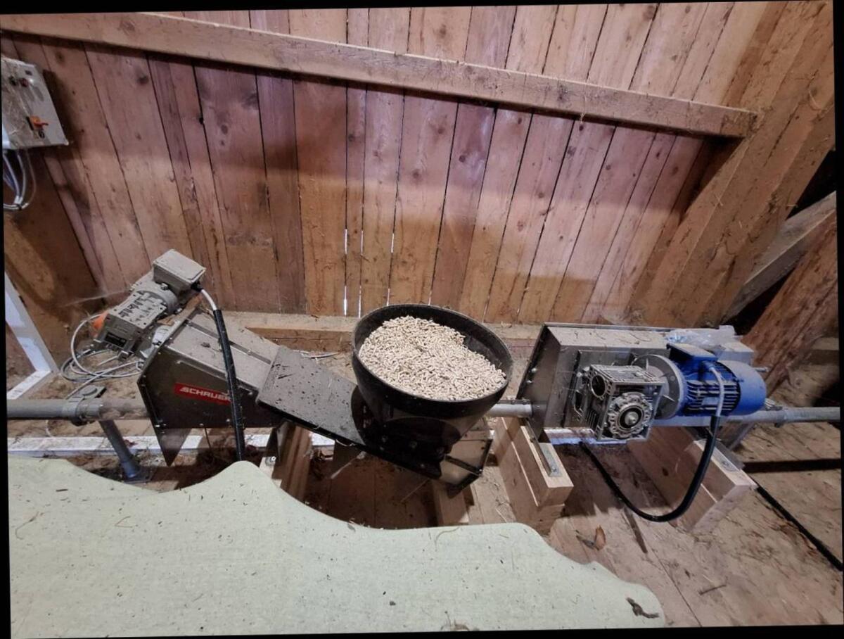 Schauer Einstreuanlage Futteranlage Dryfeed 60 3