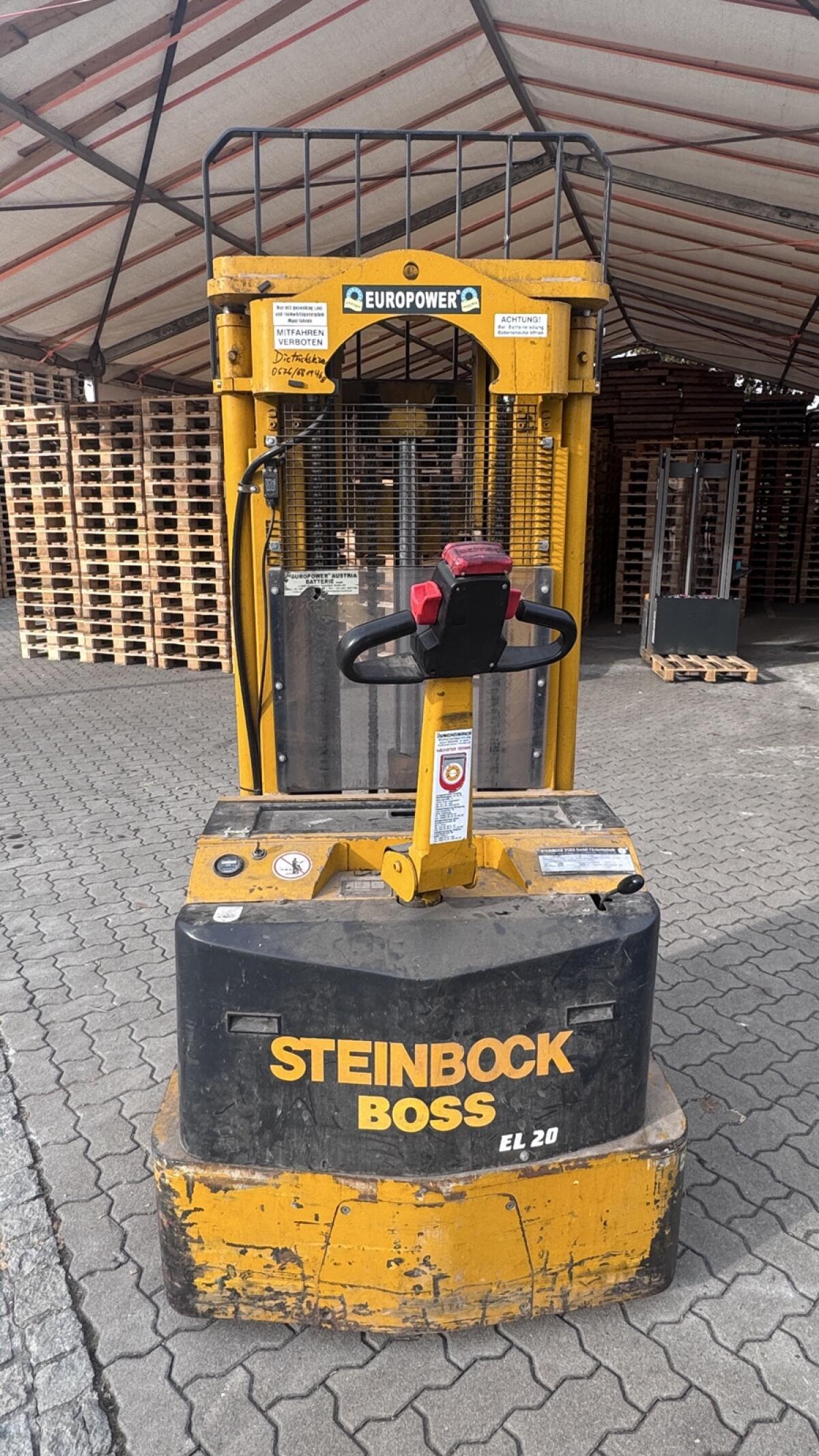 Hochhubwagen Ameise Steinbock Triplex 2 Tonnen 2