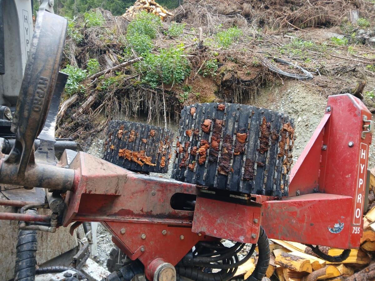 Verkaufe Anhänge- /Traktor-Harvester Hypro 755hb 2